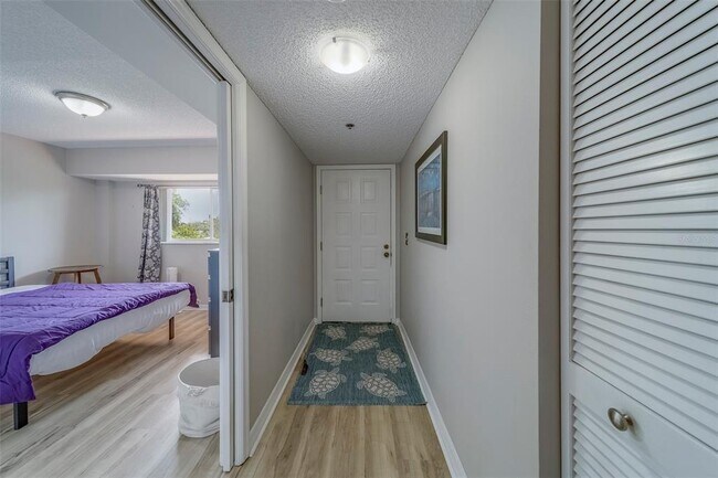 Foto del edificio - 9510 Harbor Greens Way