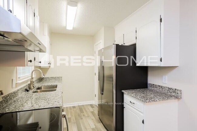 Foto del edificio - 104 Cannon Circle