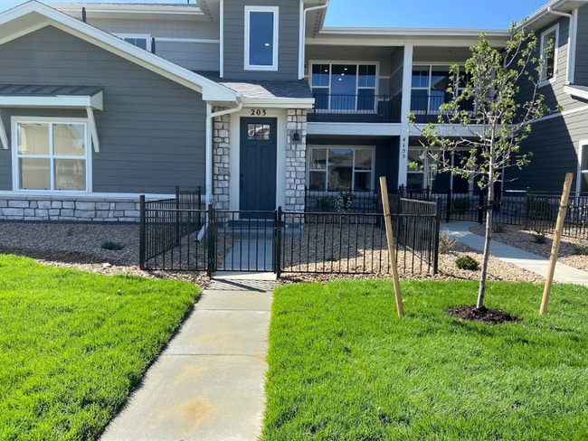 Building Photo - 4153 N Park Dr