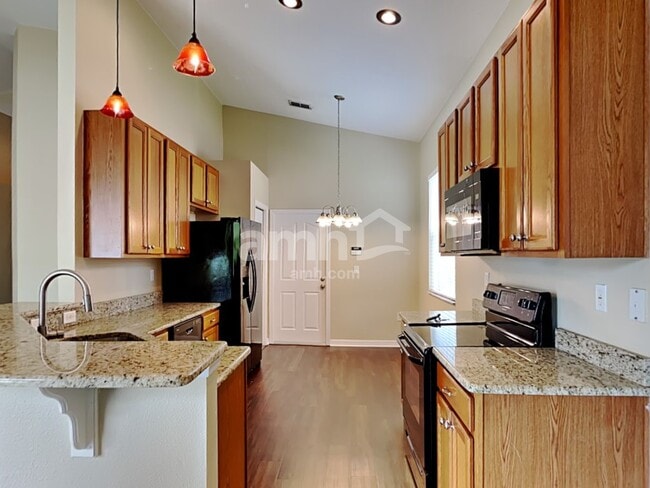 Foto del edificio - 12016 Tasha Ct