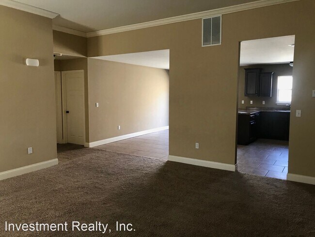 Building Photo - 3 br, 2 bath House - 121 Sycamore Dr.