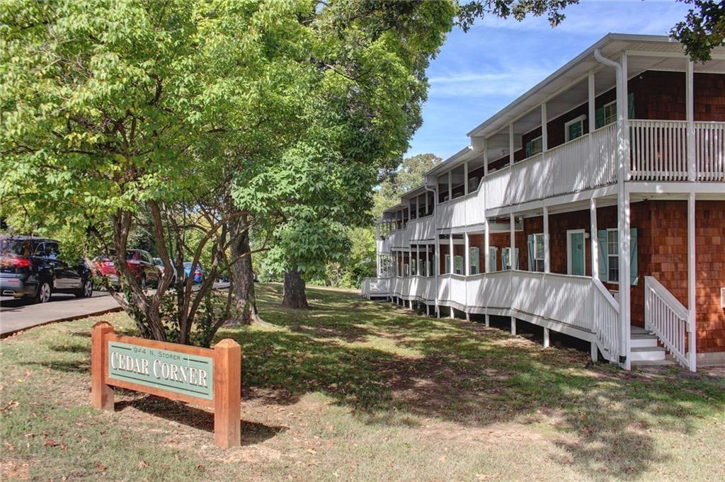 Foto principal - 944 N Storer Ave