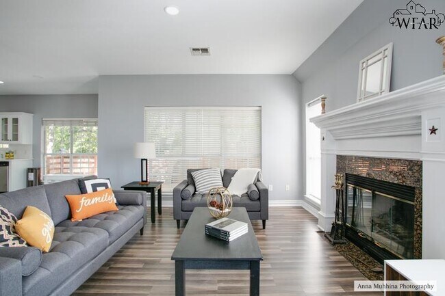 Foto del edificio - 2812 S Shepherds Glen