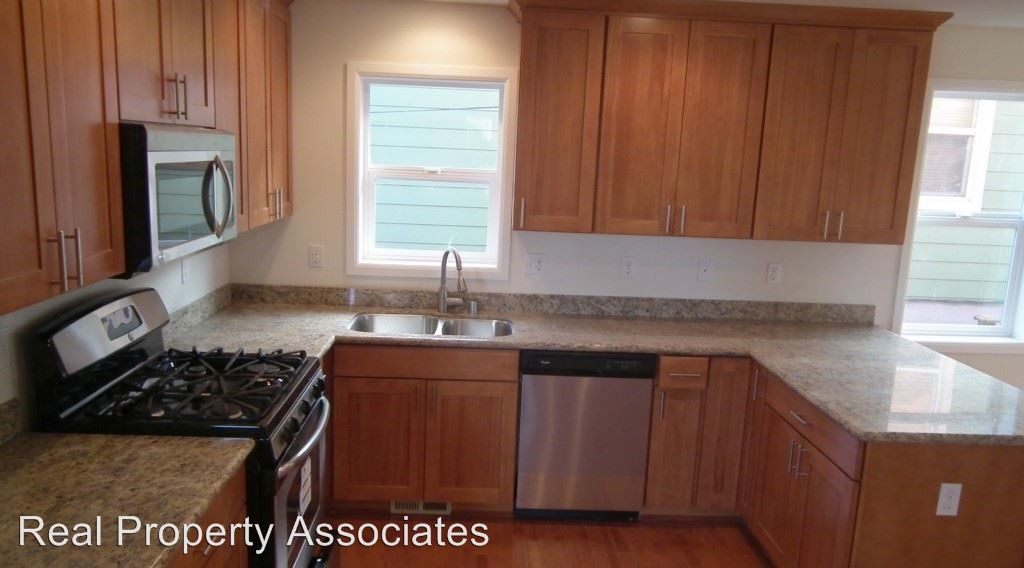 Primary Photo - 4542 34th Ave S