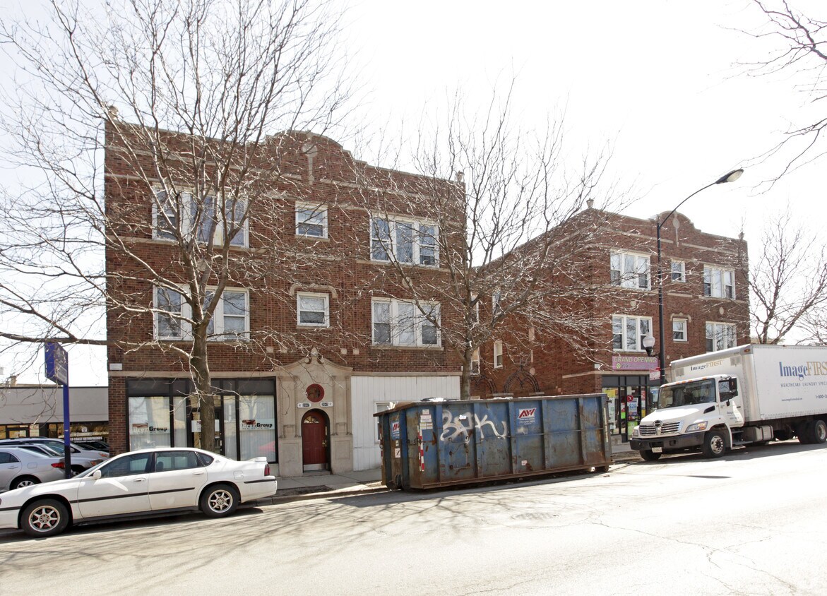 Building Photo - 2641--2647 N Laramie Ave