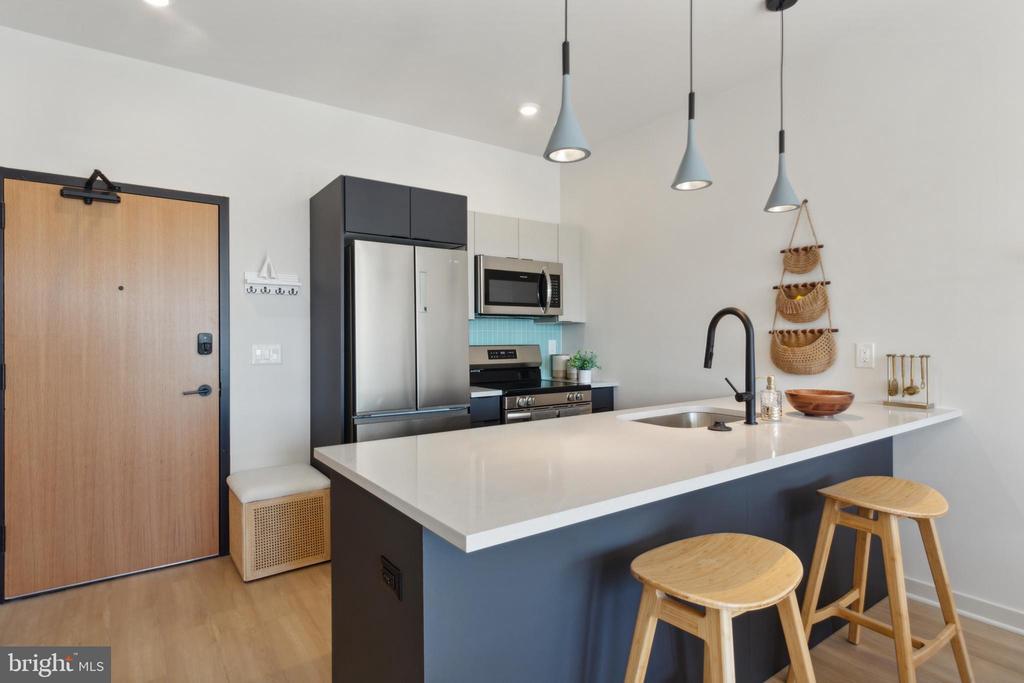 Foto principal - 1775 N American St