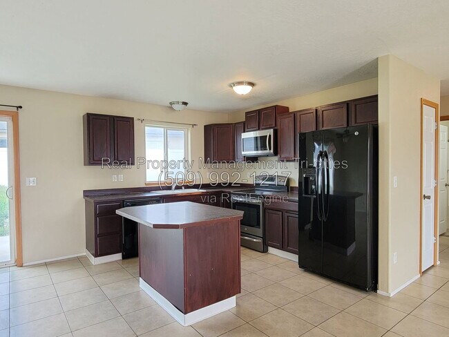 Foto del edificio - 6305 Thistledown Dr