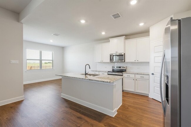 Building Photo - 513 W Luna Blue Ln