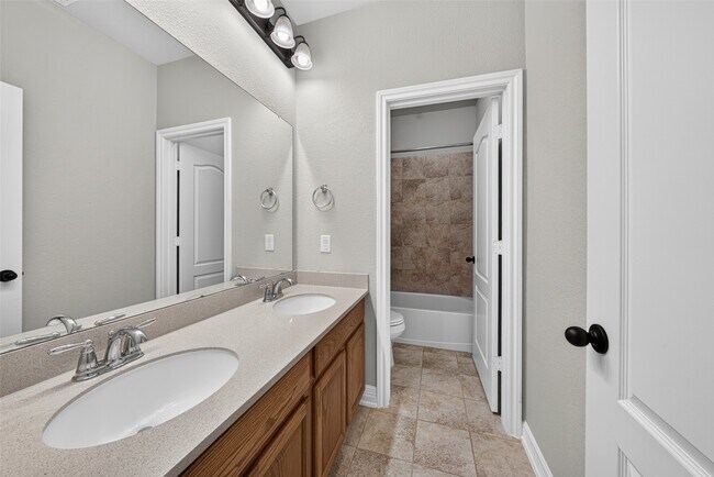 Building Photo - 26302 Misty Ember Ln