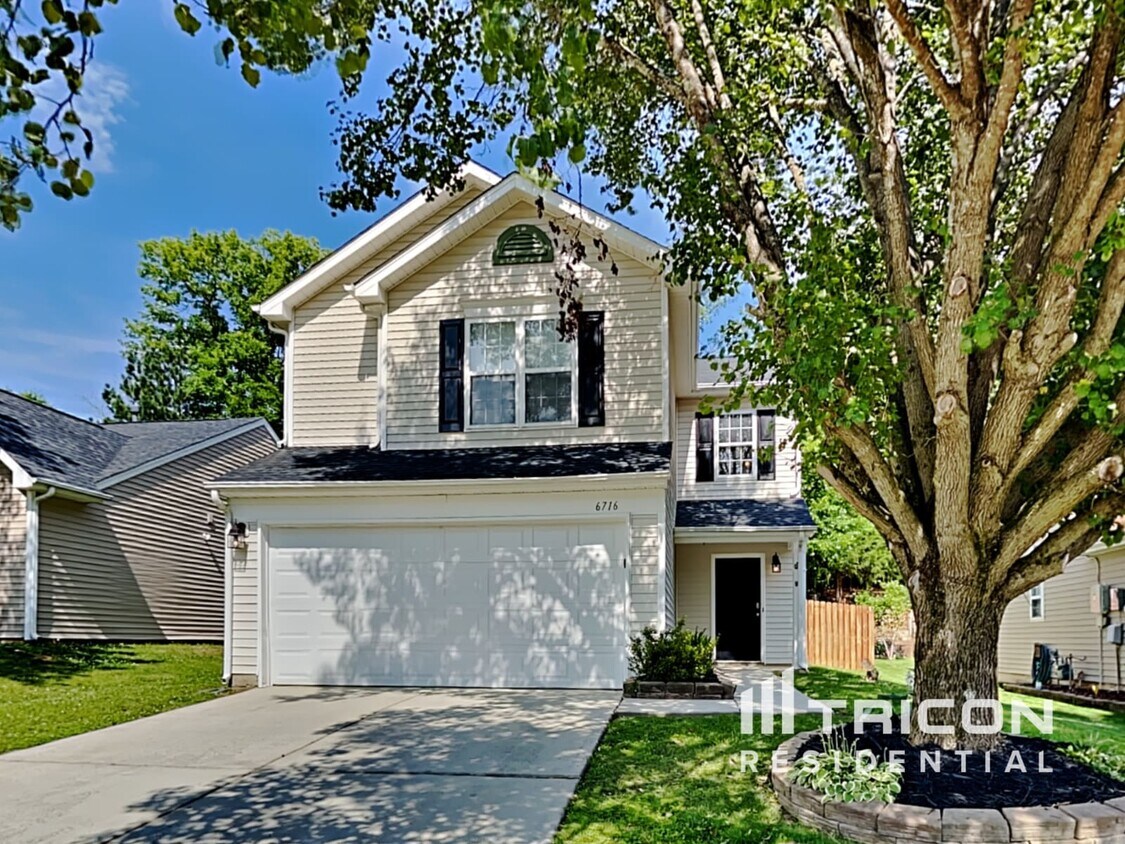 Foto principal - 6716 Commack Dr