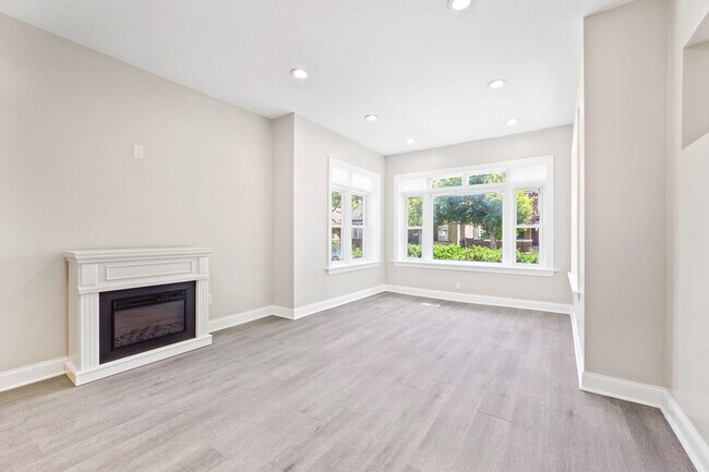 Foto del edificio - 7950 S Justine St