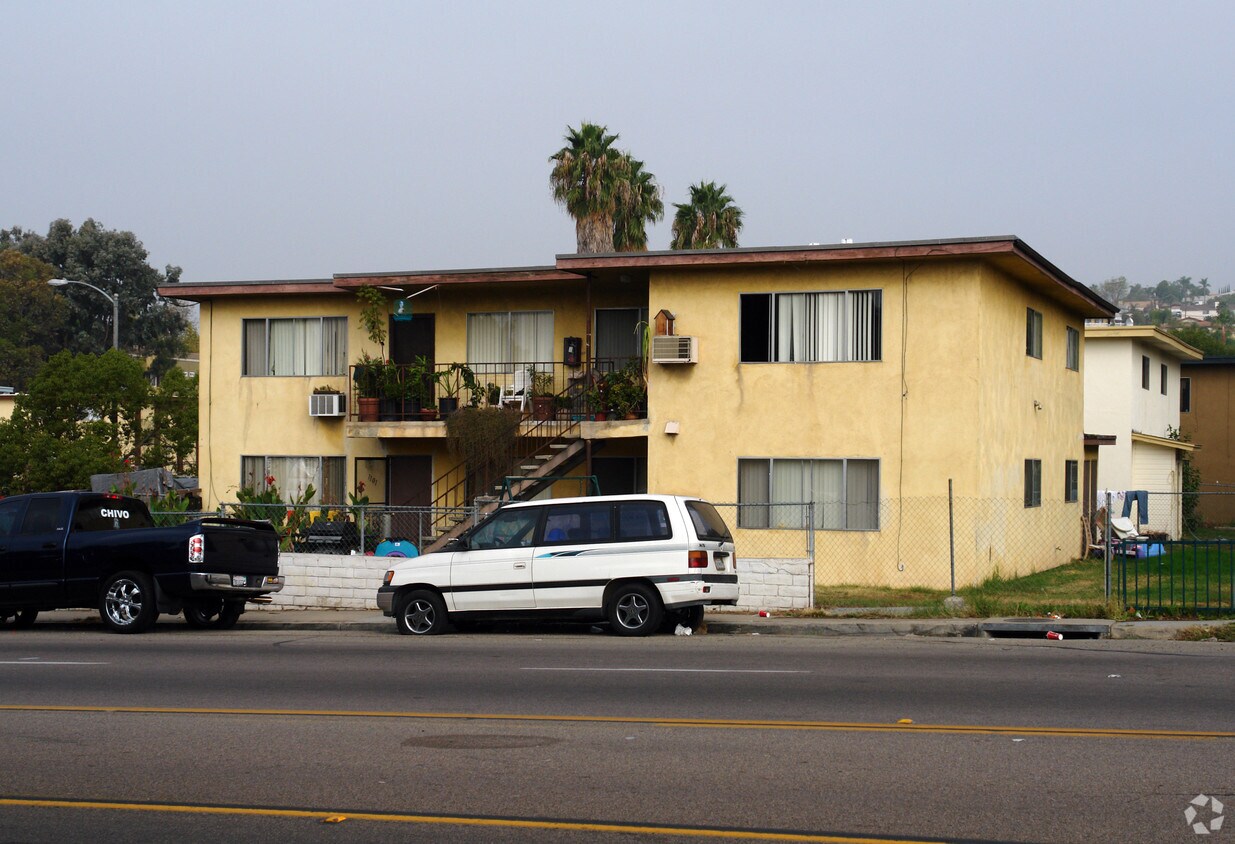 Foto del edificio - 1101-1107 Jamacha Ln
