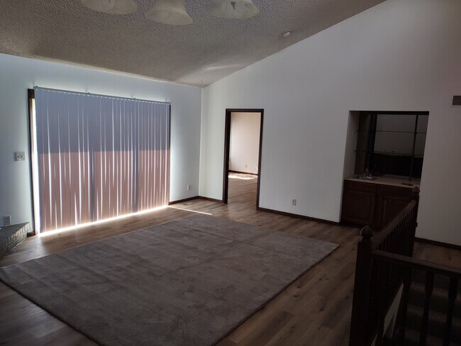 Foto del edificio - 3115 N Longfellow Ct