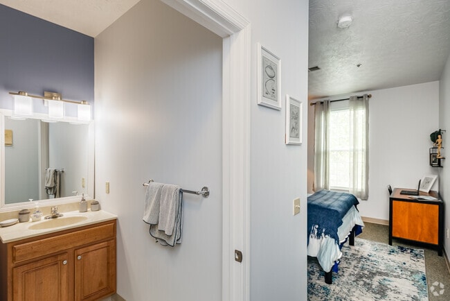 4BR,4BA-1,800SF - University Village at Slippery Rock - Hist...