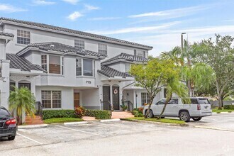 Building Photo - 775 SW 148th Ave