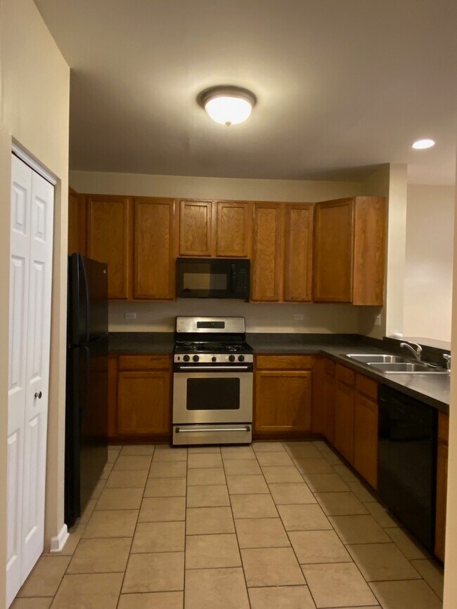 Foto del edificio - 266 Springbrook Trail S