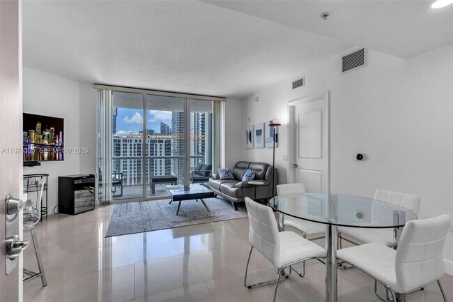 Foto del edificio - 480 NE 30th St