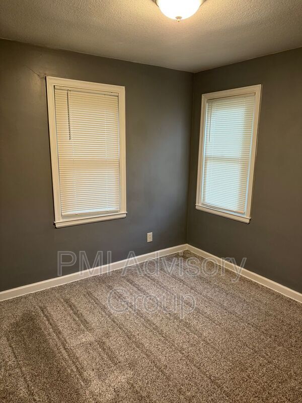 Foto del edificio - 1525 SW Wayne Ave
