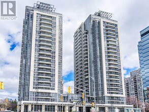 Building Photo - 5793-5793 Yonge St