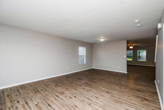Building Photo - 10905 Dry Stone Dr
