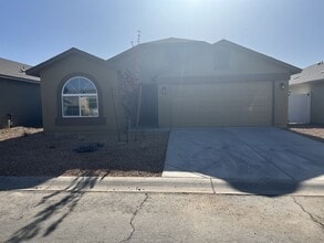 Building Photo - 1368 Roper Ln