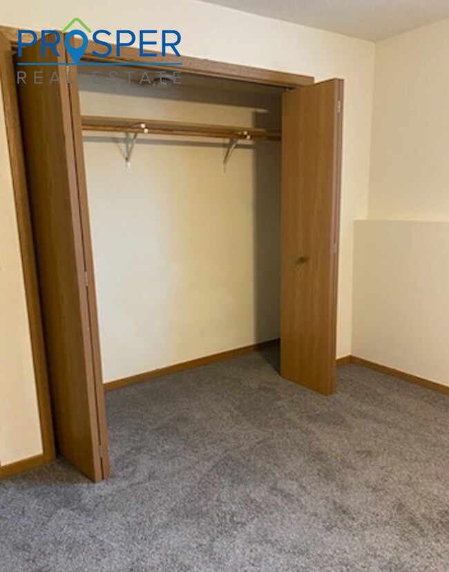 Building Photo - FO13353