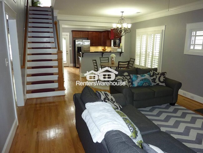 Building Photo - 1357 Benteen Park Dr SE