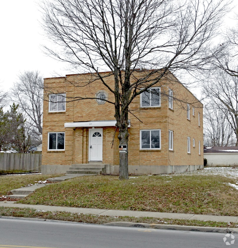 Building Photo - 511 E Siebenthaler Ave