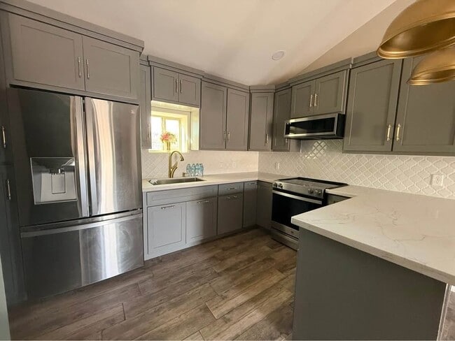 Foto del edificio - 233 S Iowa St