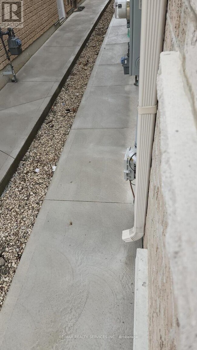 Building Photo - 76 Boathouse Rd