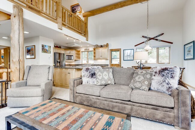 Foto del edificio - Ten Mile View House - Breckenridge - Winter rental! Pets negotiable!