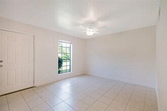 Building Photo - 9221 Vogue Ln Building Photo - 9221 Vogue Ln