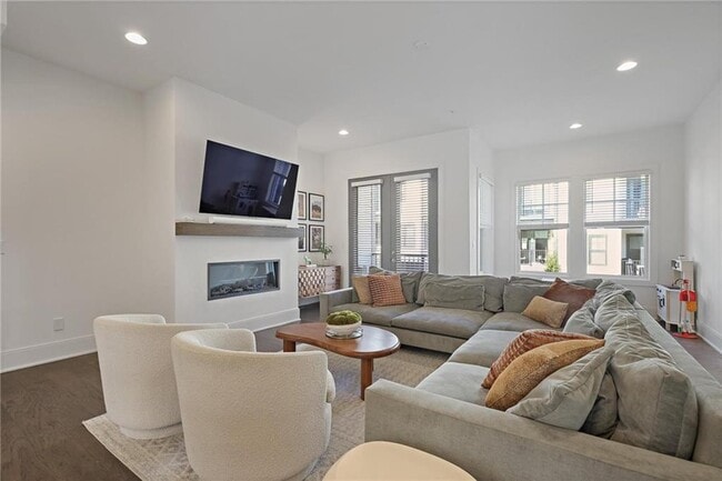 Foto del edificio - 1332 Booth Ave NW