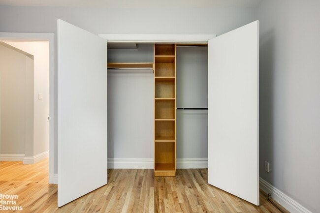 Building Photo - 76 S Elliott Pl