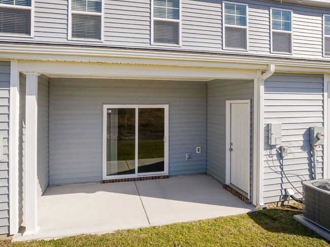 Building Photo - 2665 Virginia Mae Ln