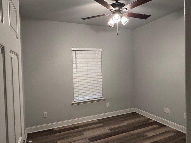 Foto del edificio - 6430 Rock Ridge Dr