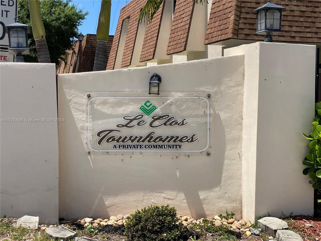 Foto principal - 254 San Remo Blvd