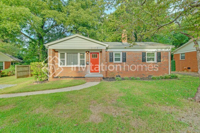 Building Photo - 2312 Markham Ct
