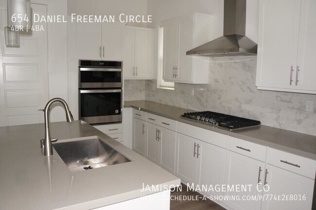 Building Photo - 654 Daniel Freeman Cir