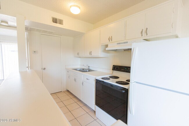 Foto del edificio - 1722 E Ocotillo Rd