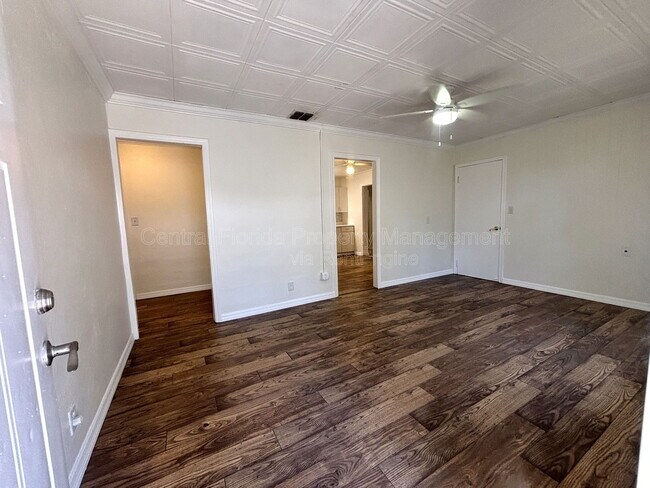 Foto del edificio - 840 Lake Ave