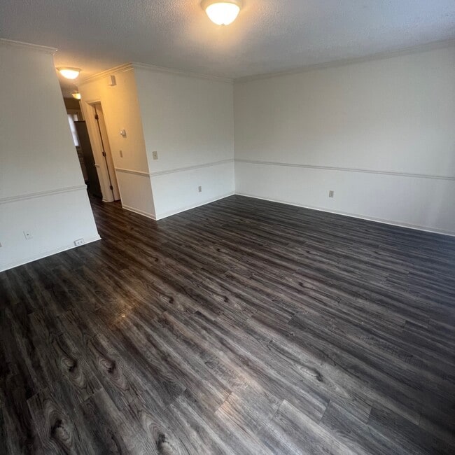 Photo - 2700 Thackery Rd Townhome