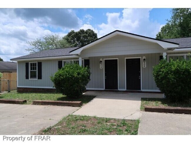 Foto del edificio - Adorable 2 Bed 2 Bath Duplex