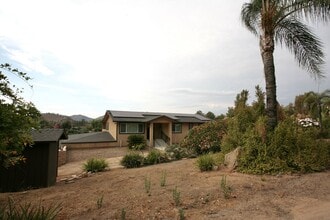 Building Photo - 9978 Valle Caballo Ln