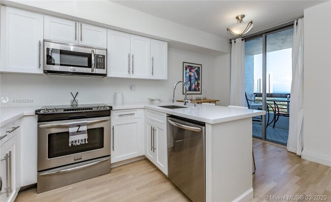 Foto del edificio - 19101 Mystic Pointe Dr