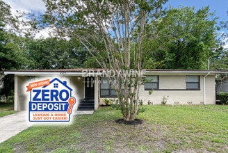 Building Photo - 4503 Anvers Blvd