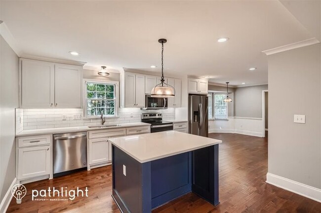 Building Photo - 865 Glen Ridge Dr SW, Lilburn, GA, 30047