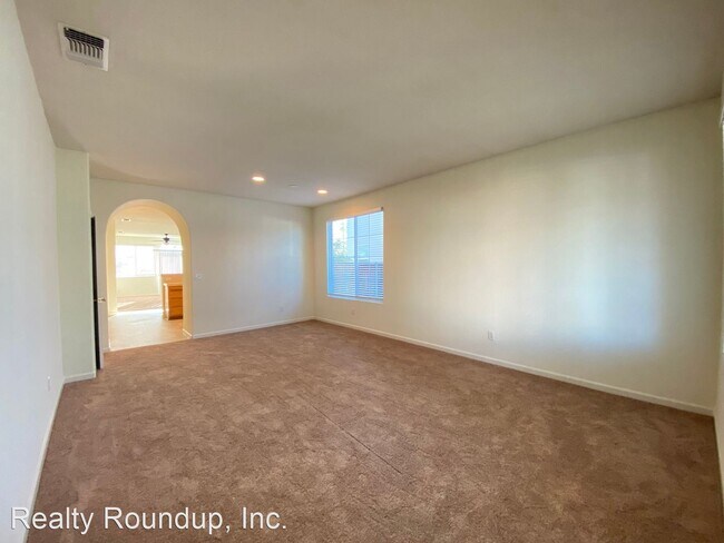 Building Photo - 4 br, 2 bath House - 9771 Cervelli Way