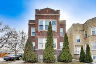 Building Photo - 3920 N Austin Ave