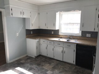 Foto del edificio - Charming 3 Bedroom Home in Matthews!